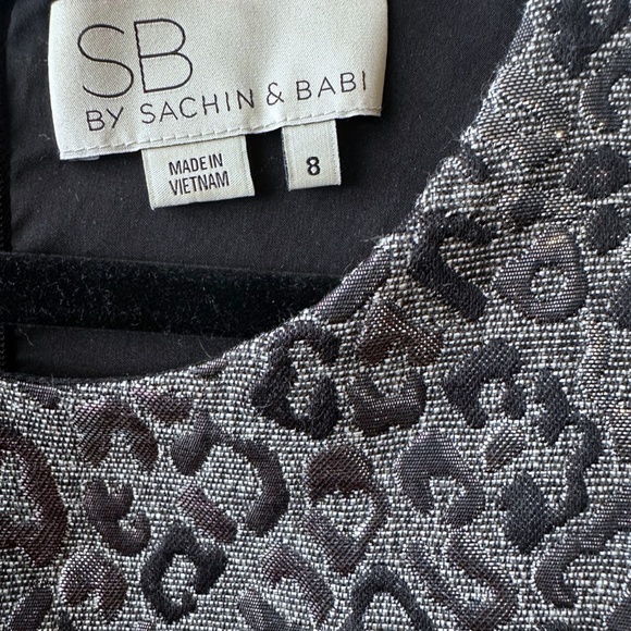 Sachin + Babi Metallic Silver Formal Gown - Picture 4 of 5
